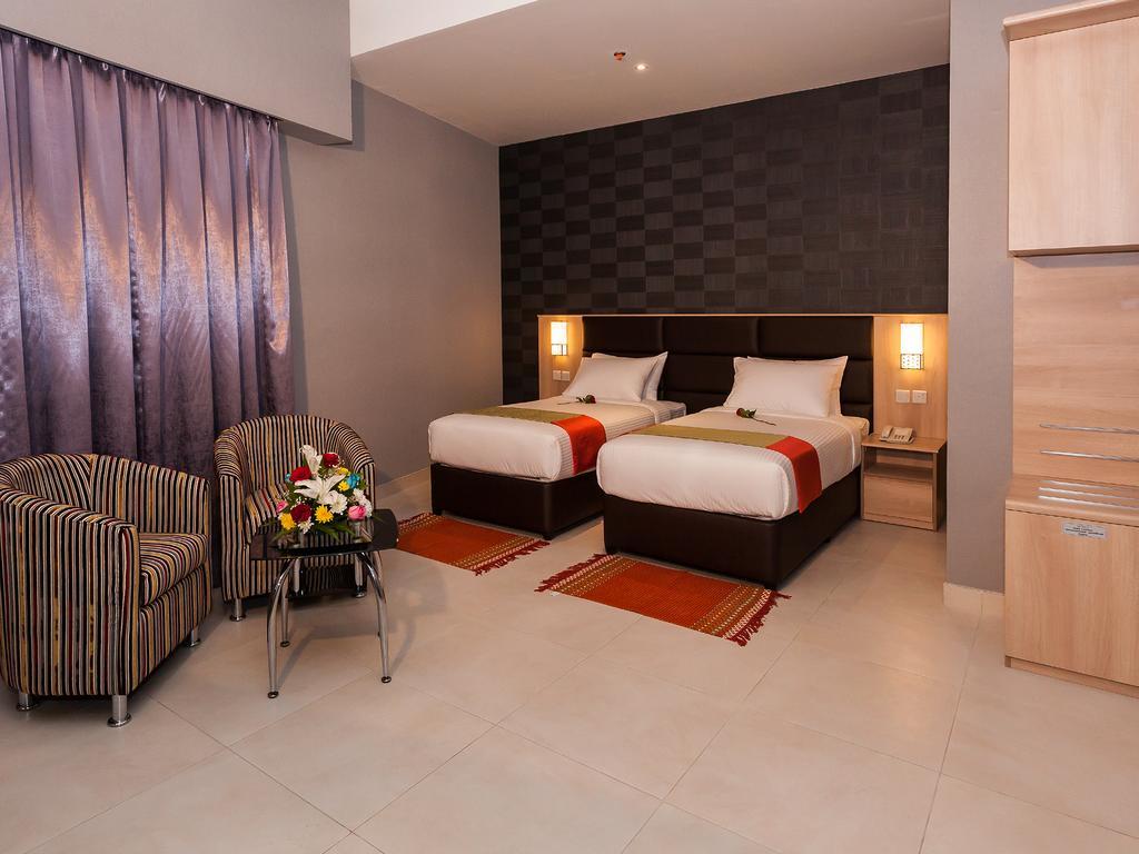 Florida Square Hotel Дубай Екстер'єр фото